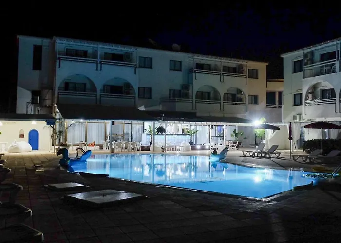 Amore Hotel Apartments